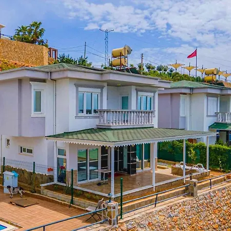Villa With Pool With View Of Alanya